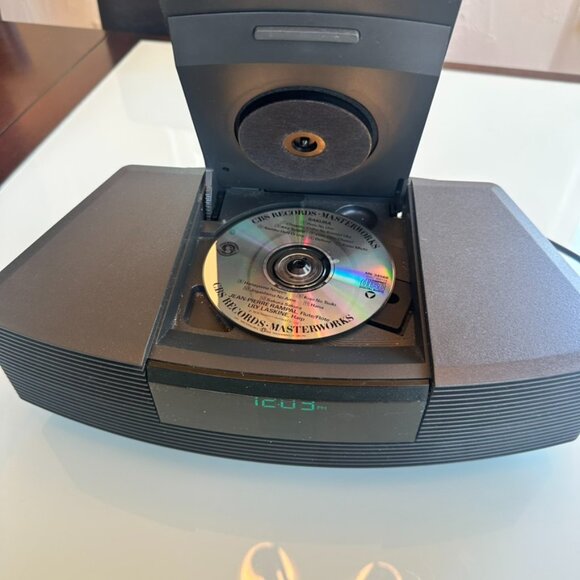 Bose Wave Radio/CD Player Alarm Clock - Picture 3 of 3